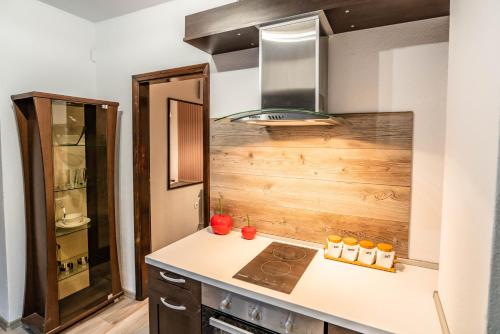 Babylon Apartment - image 4