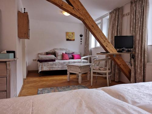 Waldgasthaus & Pension Teichhaus 6.0km von Rechenberg-Bienenmühle entfernt