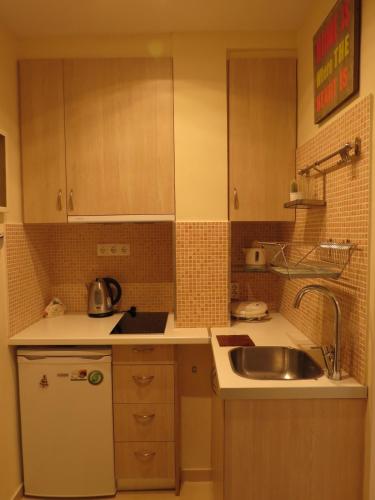  Nice studio next to the sea in Athen