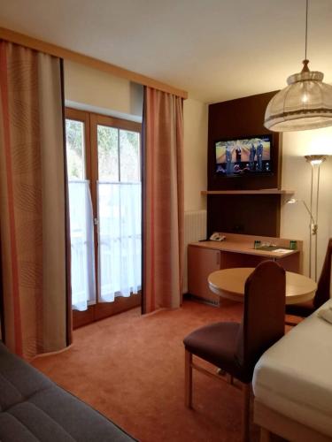 Hubertushof - image 6