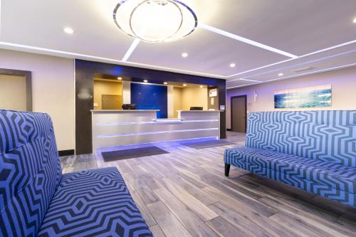 SureStay Plus Hotel by Best Western Point Richmond