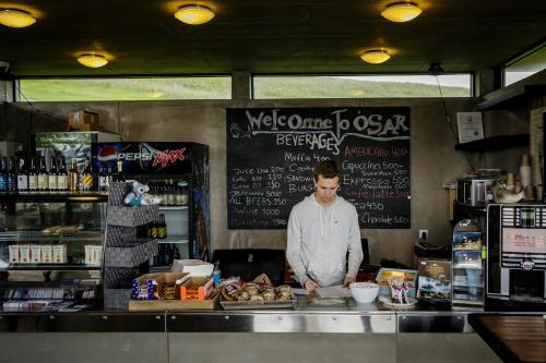 Ósar Hostel (Osar Hostel) in Tjarnarbrekka