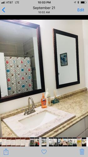 comfort & charm in the johns hopkins uni in Charles Village