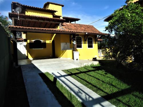 Three-Bedroom House ( 2 ) room in Vila do Sossego