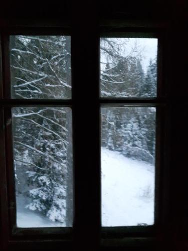 Bacówka w sercu gór - dom z bali w Gorcach Bacówka w sercu gór - dom z bali w Gorcach