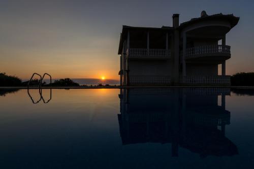 Olympos Sunset Residence - Mountain and Sea View