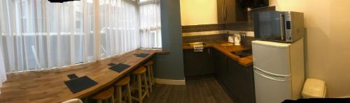 Shores Holiday Apartments - image 4