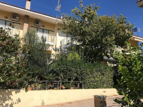 Ideal 3-floor Maisonette next to the sea gîte à louer Gerakiní