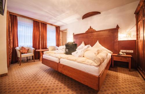 Arlen Lodge Hotel - image 5