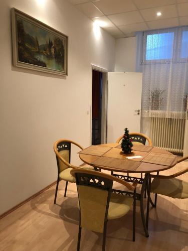 Munich Apartment Harras (Souterrain), Мюнхен (фото 8)