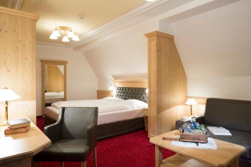 Superior Two-Bedroom Apartment with Balcony