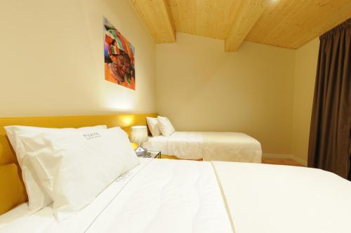 naya downtown guesthouse