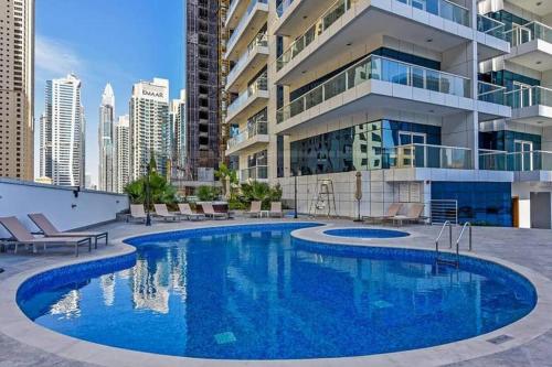 Golden Stay Vacation Homes continental tower marina photo
