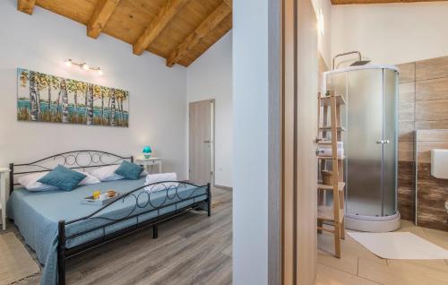 Beautiful Stone House Villa Irma - image 2