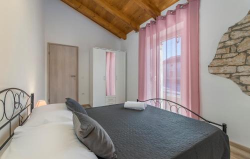 Beautiful Stone House Villa Irma - image 4