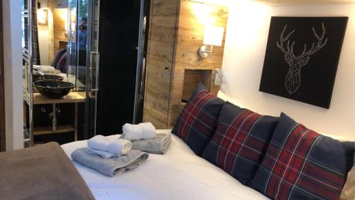 Verbier Medran + Private Sauna - image 2