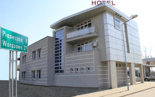 Eurohotel - image 2
