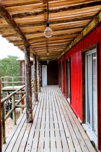 LA PALOMA CONTAINERS SUITES