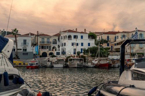 Porto Vecchio Luxury Suites - main image