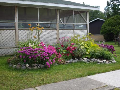 Carolyn Beach Inn