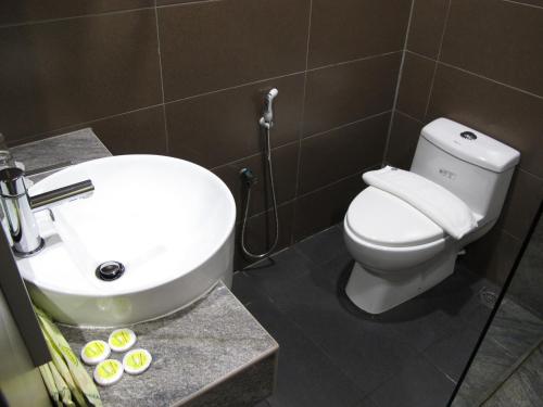 HOTEL SUKARAMAI HOTEL SUKARAMAI