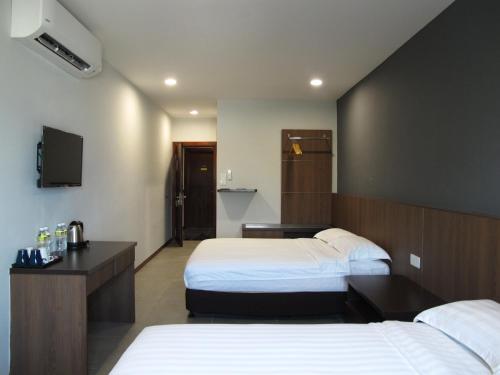 HOTEL SUKARAMAI HOTEL SUKARAMAI