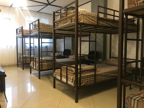 1 bunk bed
