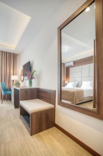 Hotel Twelve by Aycon Located in Budva Centar, Hotel Twelve is a perfect starting point from which to explore Budva. The property offers guests a range of services and amenities designed to provide comfort and convenience.