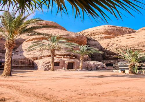 Captains Desert Camp Room Type - Cave