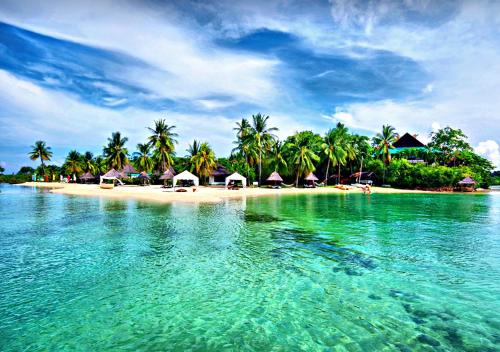 strand, Badian Island Wellness Resort in Badian