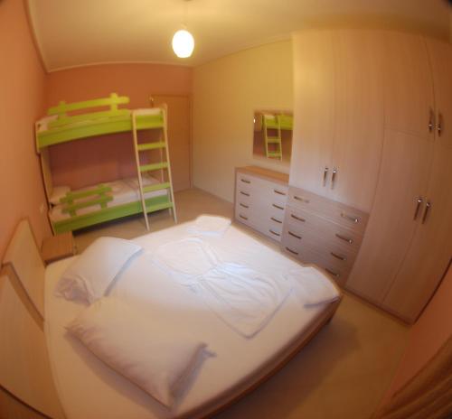 One Bedroom Apartment