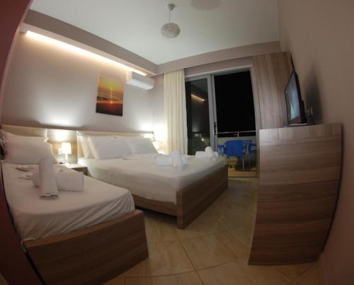 Hotel Divers - image 11