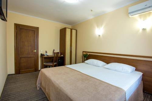 1 double bed