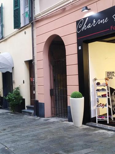  casa Mariuccia a due passi dal mare in Finale Ligure