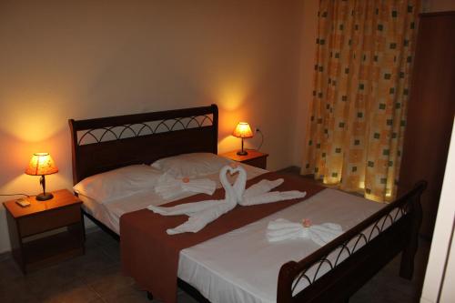 El Greco Apartments - image 2