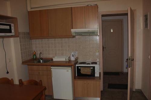 El Greco Apartments - image 4