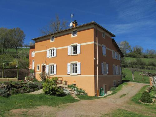 La vache sur le toit chambre d'hôte Bourg-de-Thizy