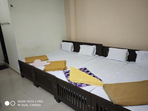 Hotel Woodlands 5