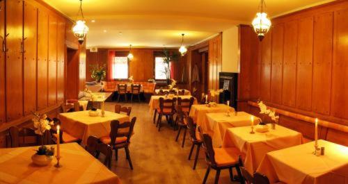 Hotel 4 Hufen - image 2
