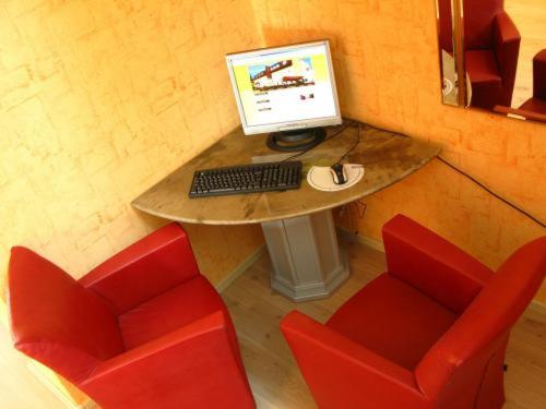 Hotel 4 Hufen - image 9