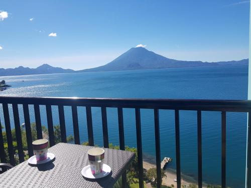 Sky view Atitlan lake suites ,una inmejorable vista apto privado dentro del lujoso hotel Panajachel