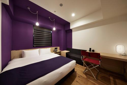 room detail thumbnail 1