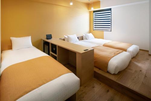 Deluxe Twin Room- Non-Smoking image 2