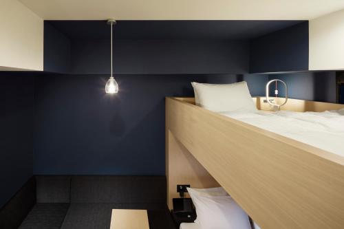 Moderate Twin Room - Non-Smoking image 8