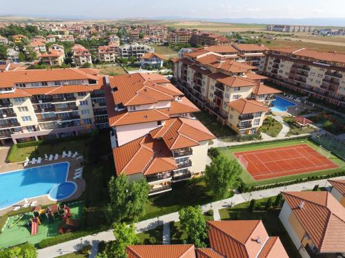 Apartcomplex Chateau Aheloy - image 3