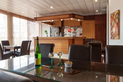 酒吧/高級酒吧, 斯特拉斯堡北論壇原創城市酒店 (The Originals City, Hôtel Le Forum, Strasbourg Nord) in 希爾蒂蓋姆