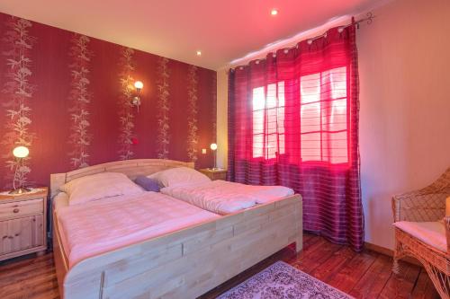 Apartment image 3