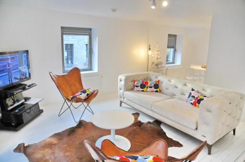 Les combles de l'atelier gîte à louer Plome Mochon