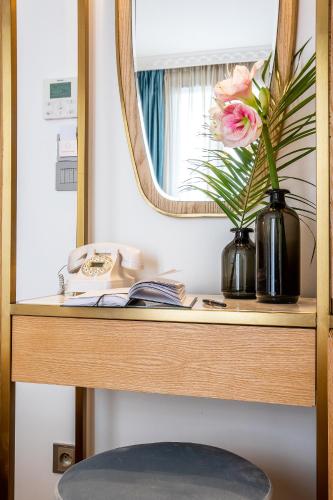 Rose Bourbon - image 2