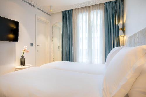 Rose Bourbon - image 11